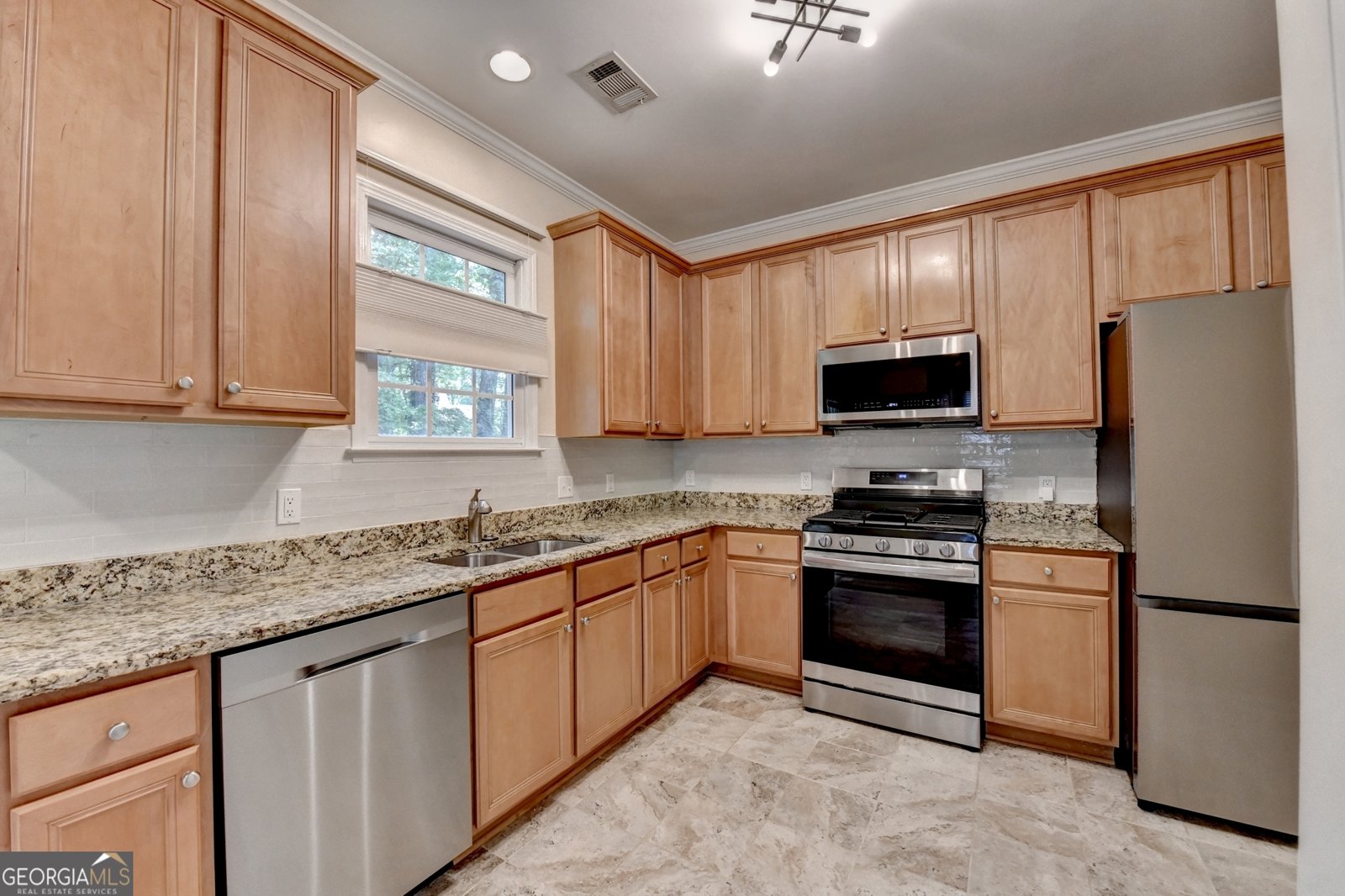 778 Gardenside Circle Marietta - Photo 15