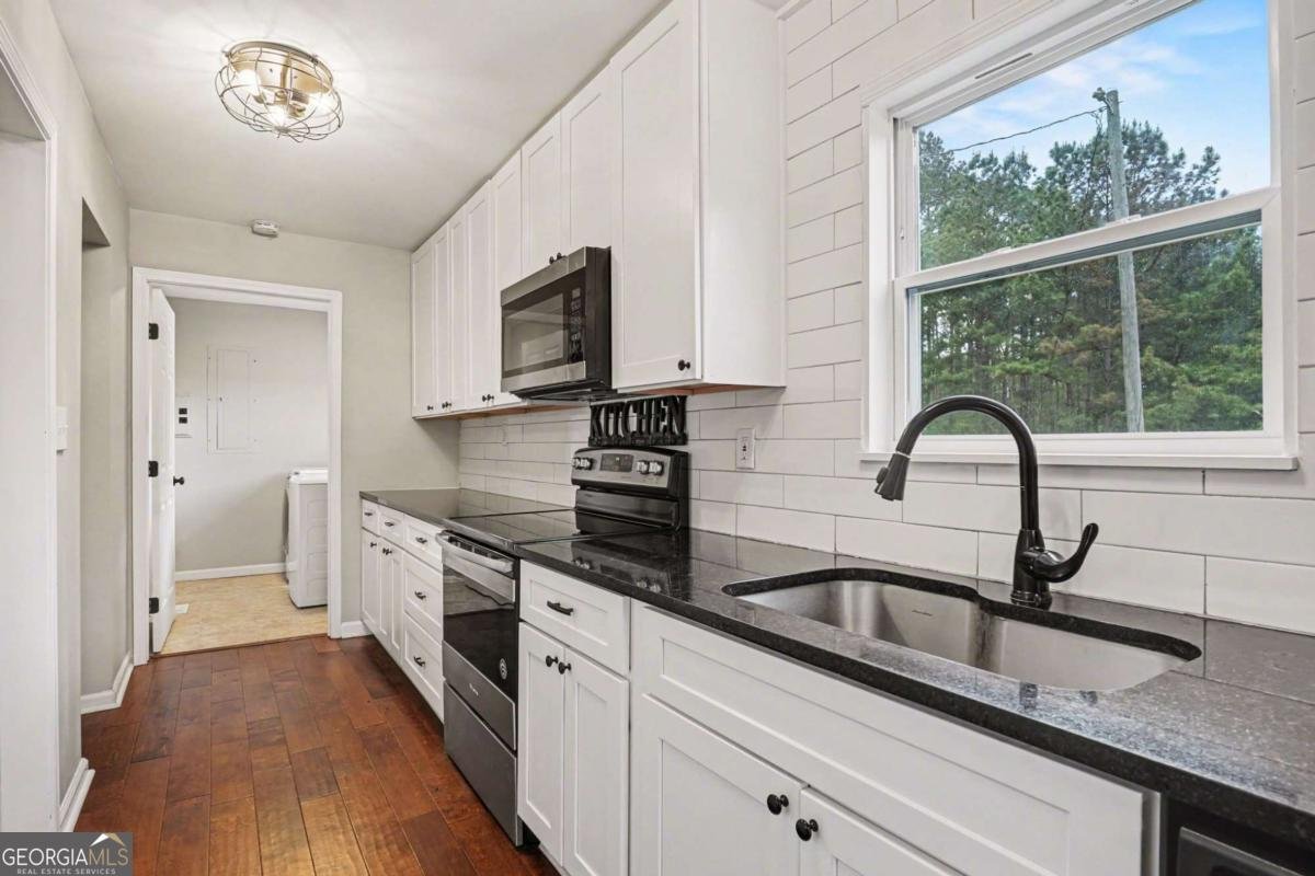 2955 Peeksville Road Locust Grove - Photo 18