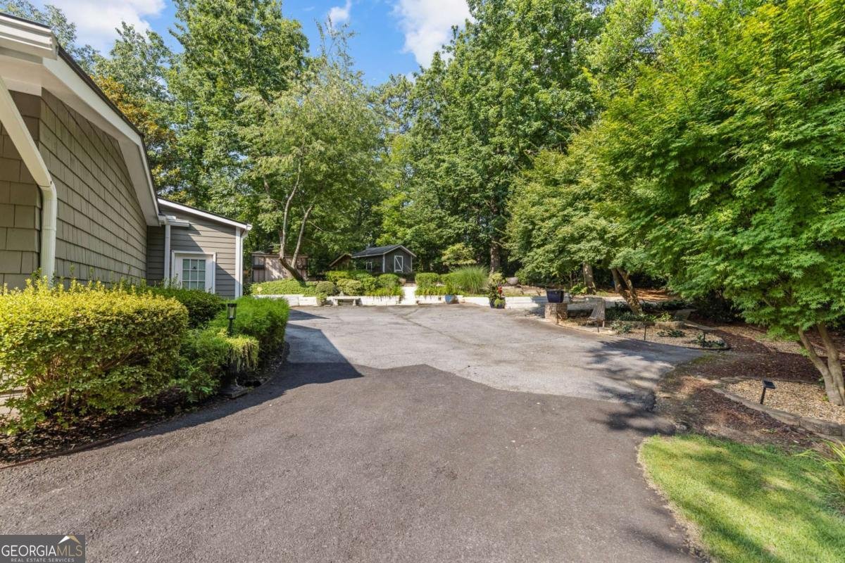 6488 Cherry Tree Lane Sandy Springs - Photo 10