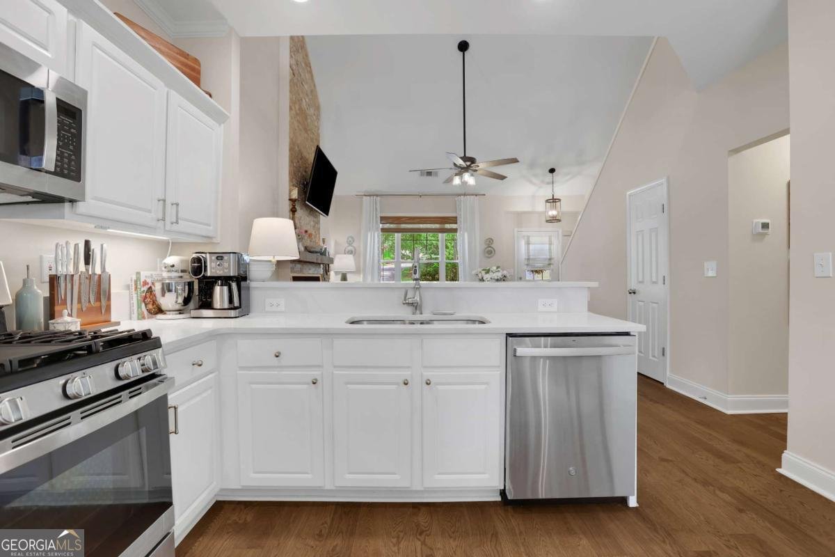 90 Regency Road Roswell - Photo 6