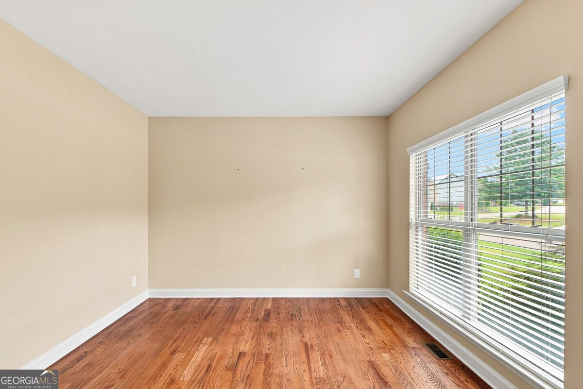 4320 Jeston Court Cumming - Photo 10