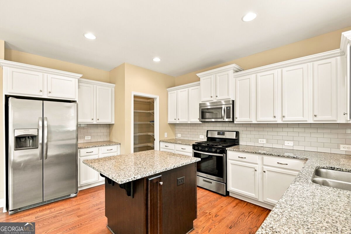 4320 Jeston Court Cumming - Photo 24
