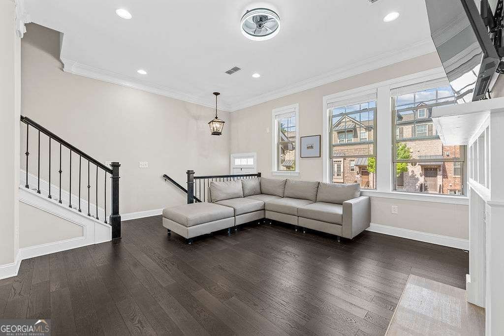 4468 Dunblane Avenue Sugar Hill - Photo 12