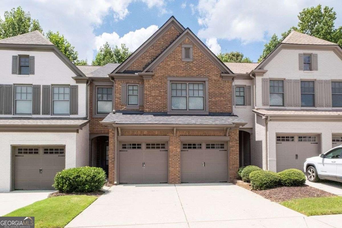 4922 Berkeley Oak Circle Peachtree Corners - main photo
