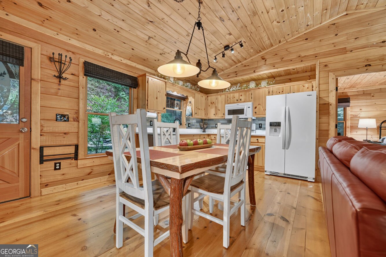 234 Holly Hollow Road Cherry Log - Photo 13