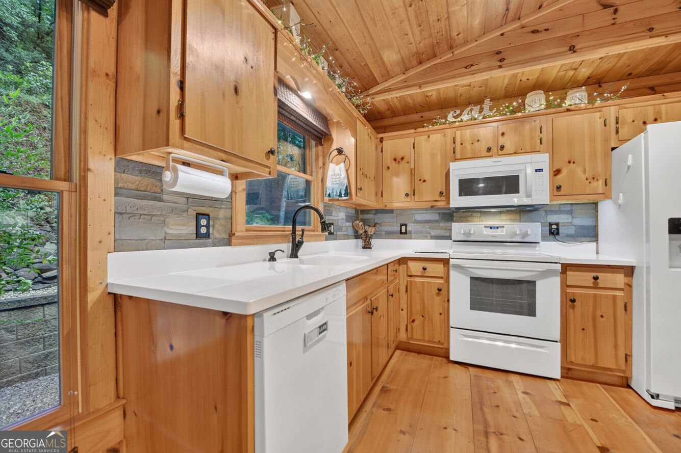 234 Holly Hollow Road Cherry Log - Photo 15