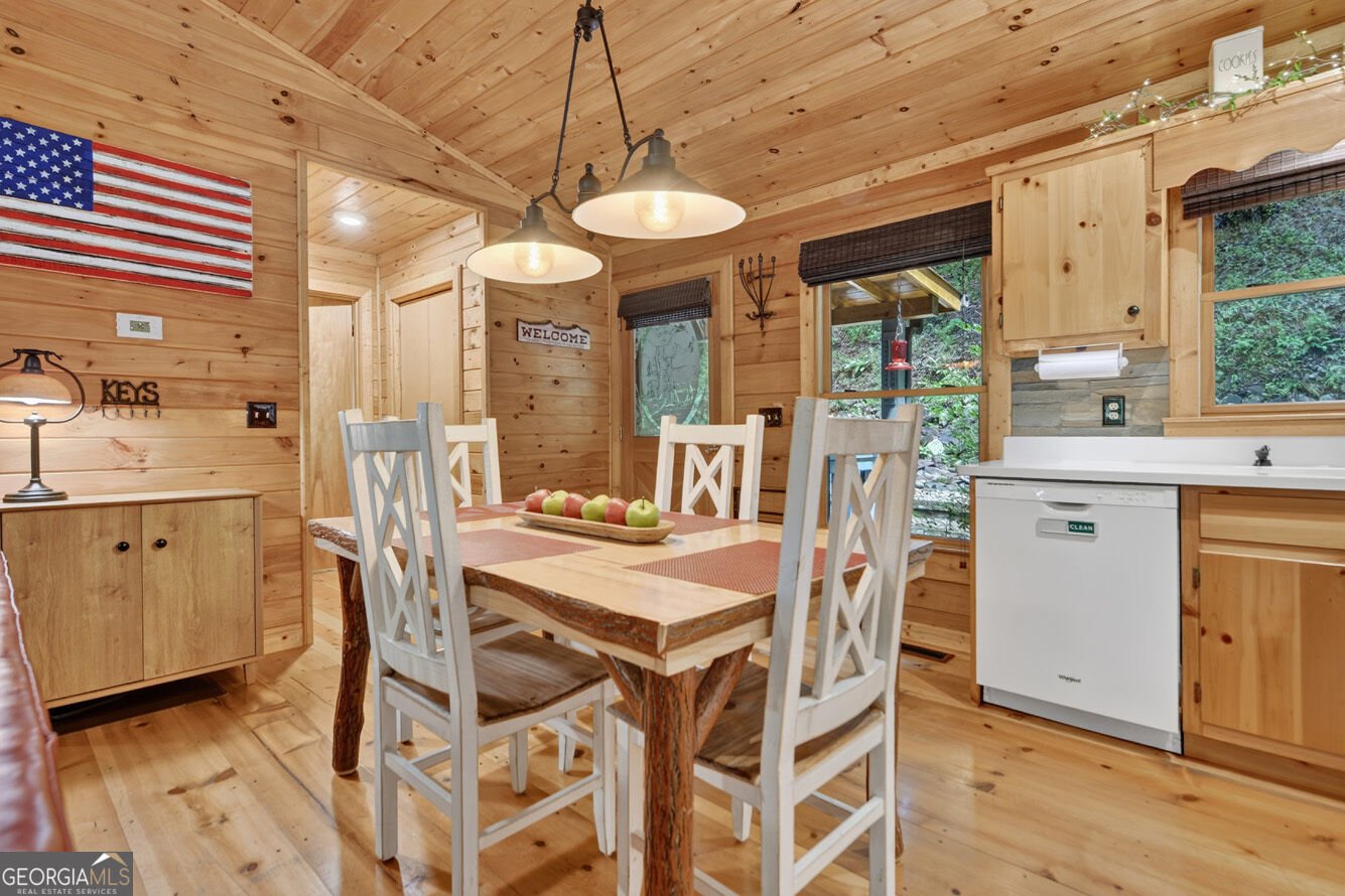 234 Holly Hollow Road Cherry Log - Photo 19