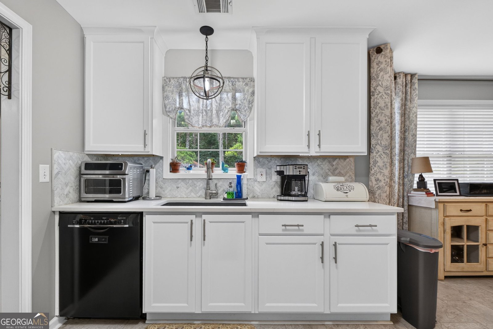 305 Annie Lane Locust Grove - Photo 9