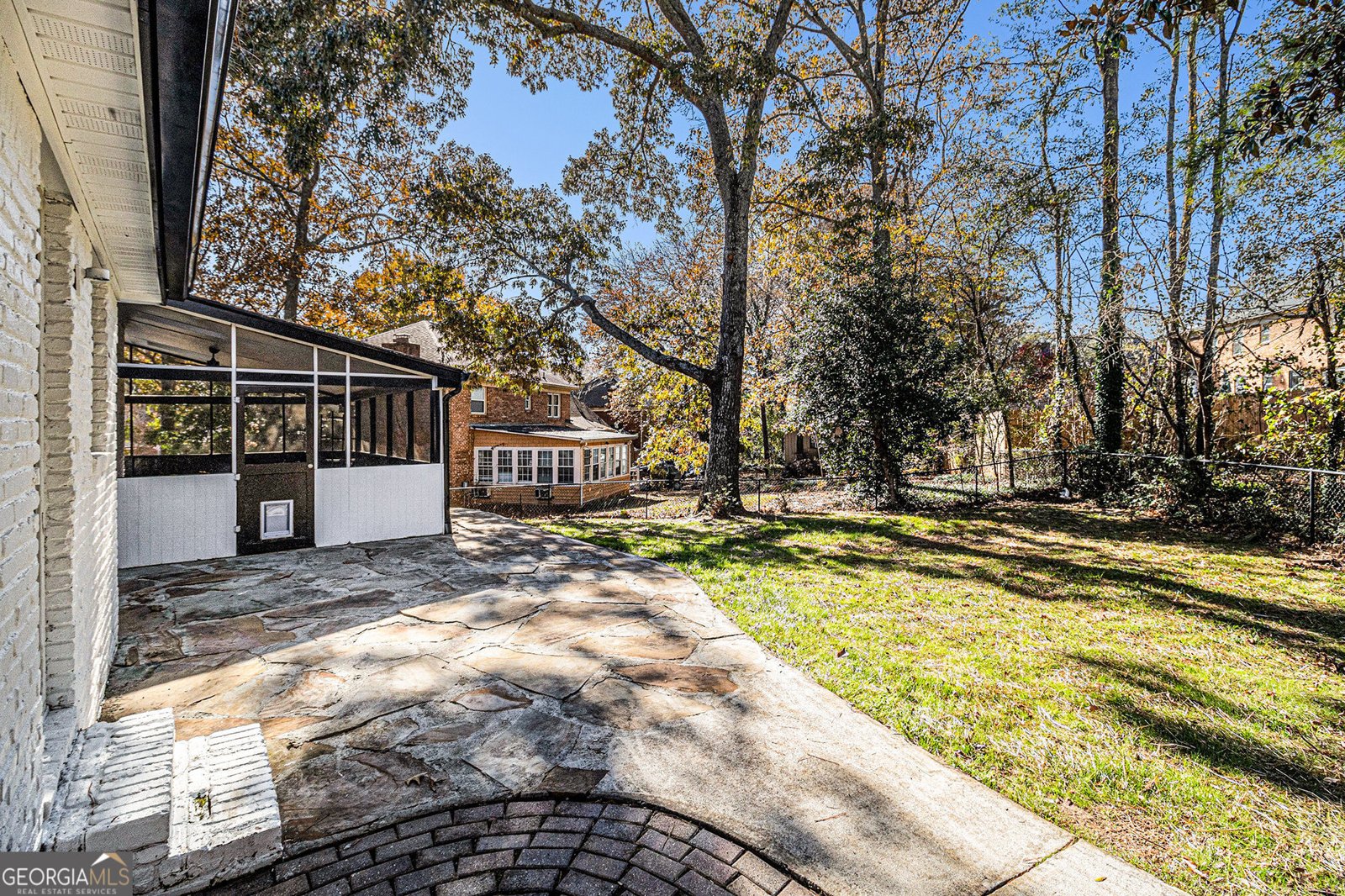 855 John Court Lawrenceville - Photo 38