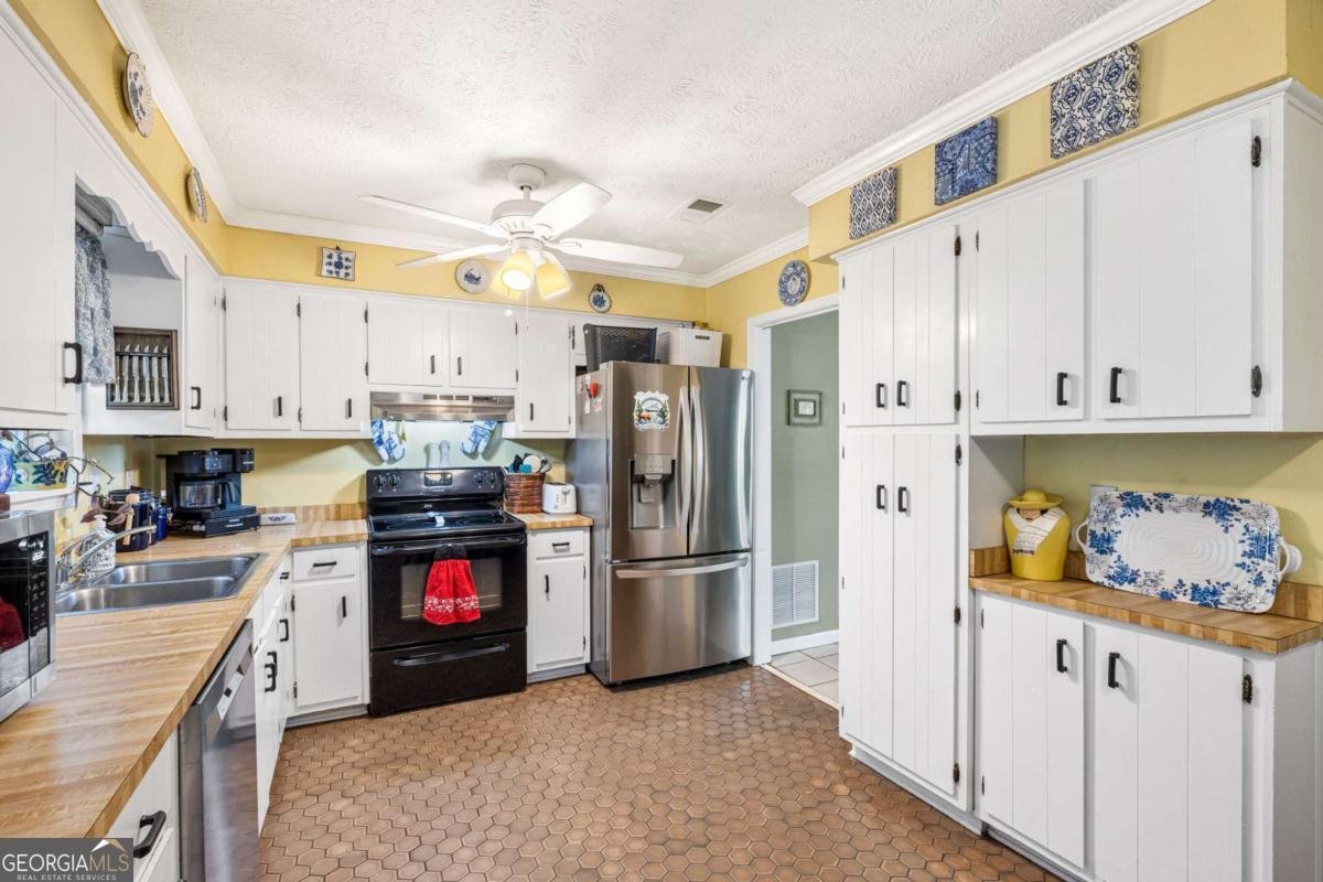 3266 Alcazar Drive Lilburn - Photo 6