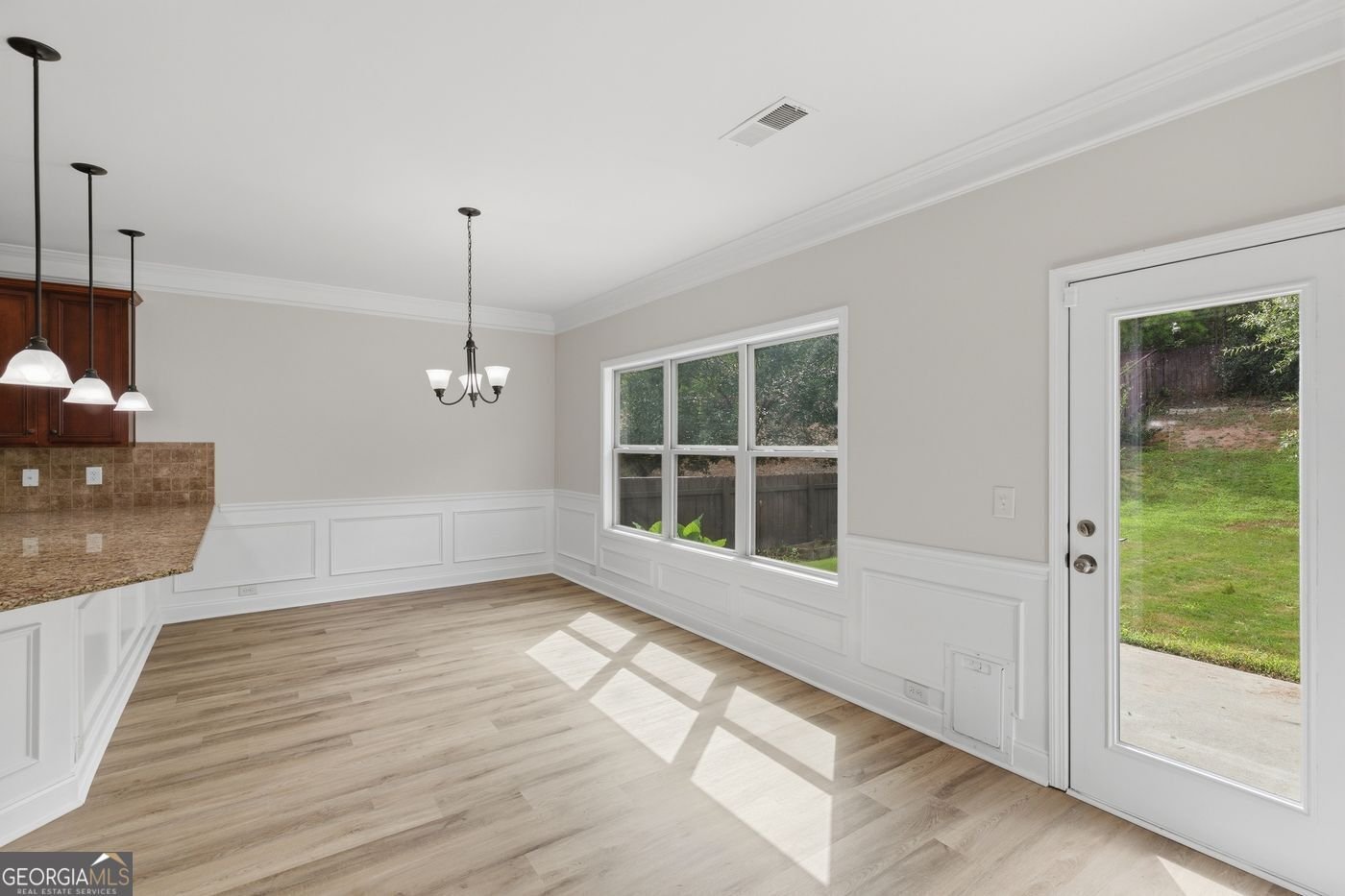 3525 Lindsy Brooke Court Douglasville - Photo 11