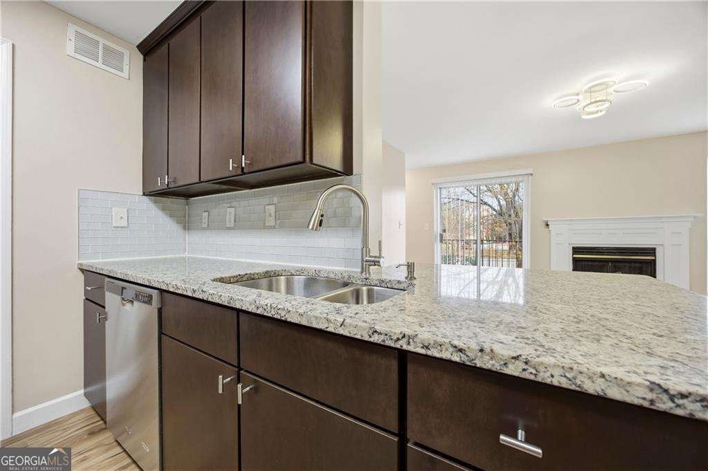 120 Granville Court Atlanta - Photo 10