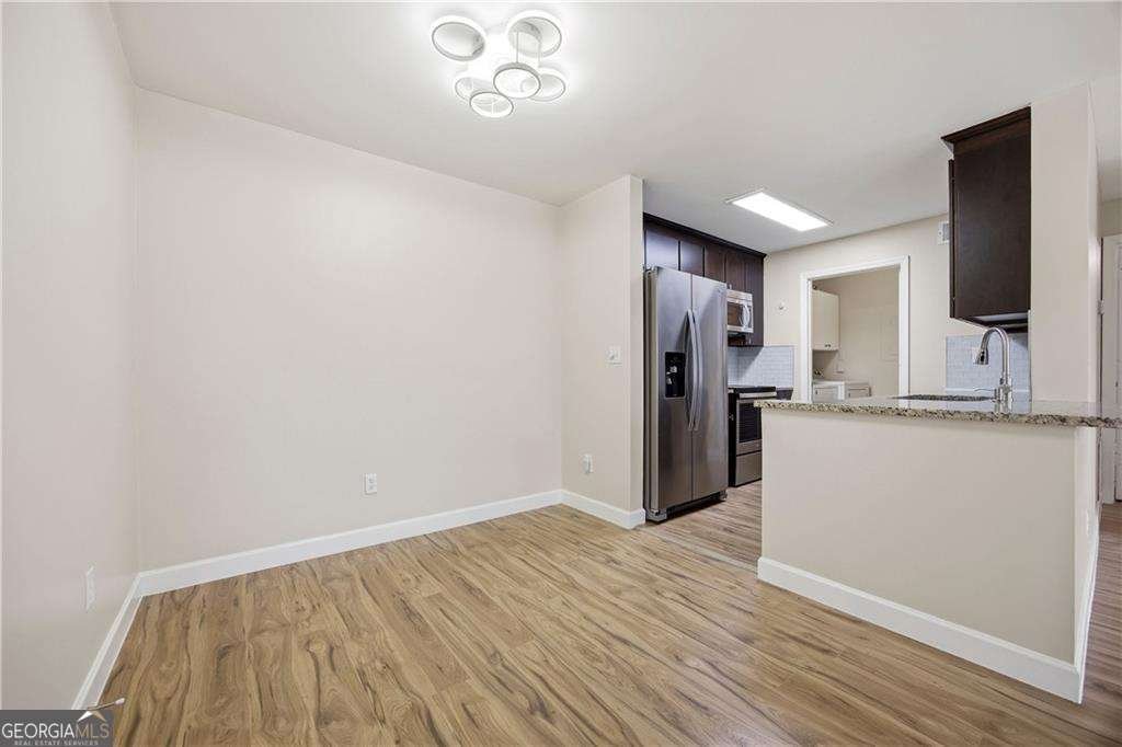 120 Granville Court Atlanta - Photo 8