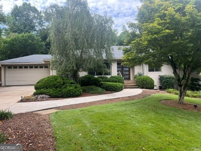 1043 Robin Lane Atlanta - main photo