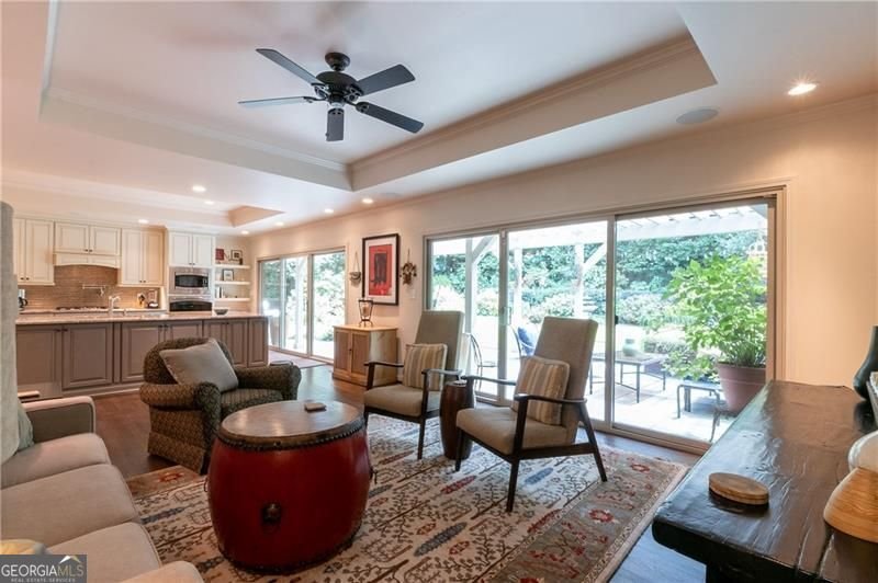 1043 Robin Lane Atlanta - Photo 19