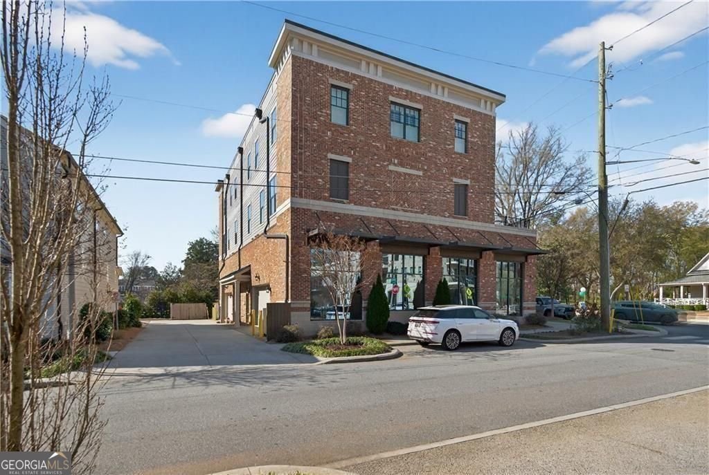 8255 Main Street Woodstock - main photo