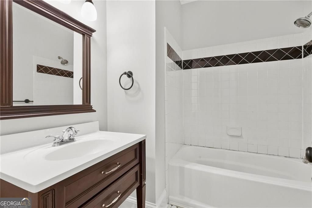 1355 Mercer Avenue East Point - Photo 24