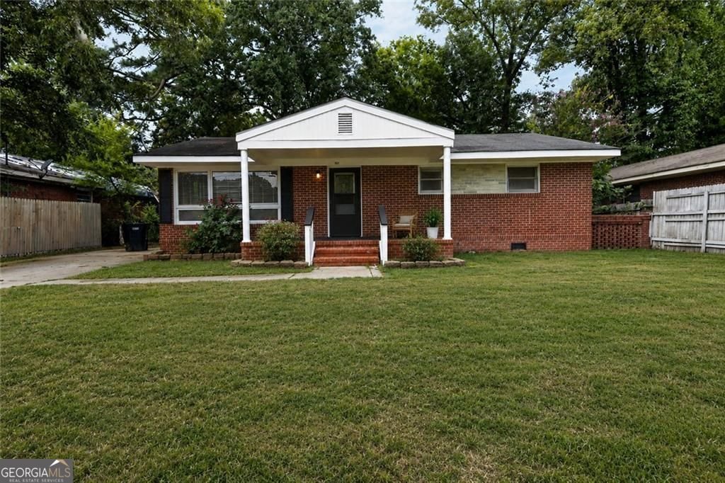1031 Enoch Drive Columbus - main photo