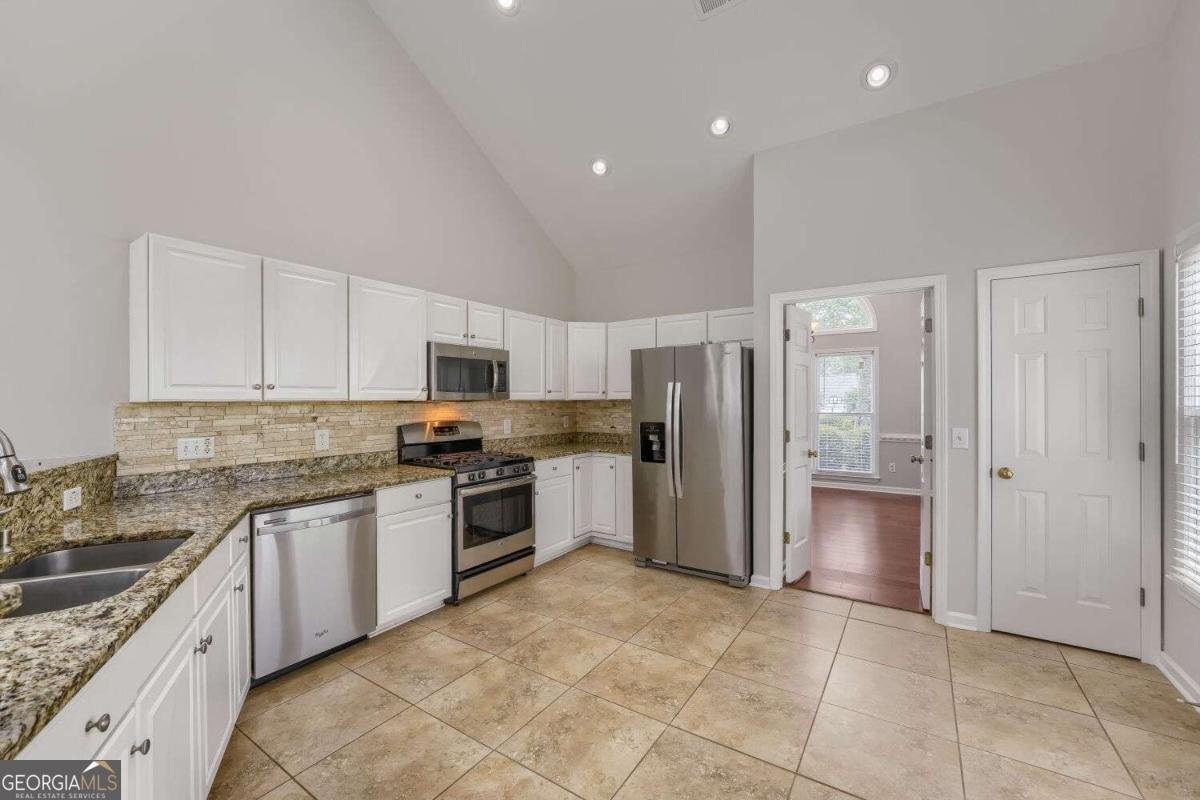 2439 Alston Drive Marietta - Photo 10
