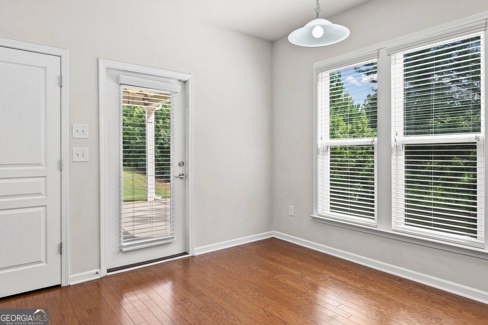 329 Sandy Springs Drive Griffin - Photo 18