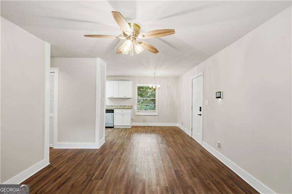 3560 Fairlane Drive Atlanta - Photo 8