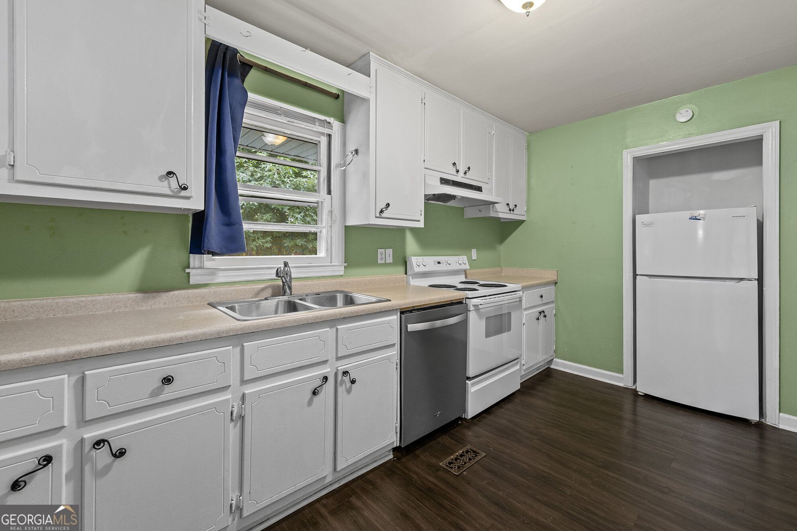 1747 Crestridge Drive Marietta - Photo 8