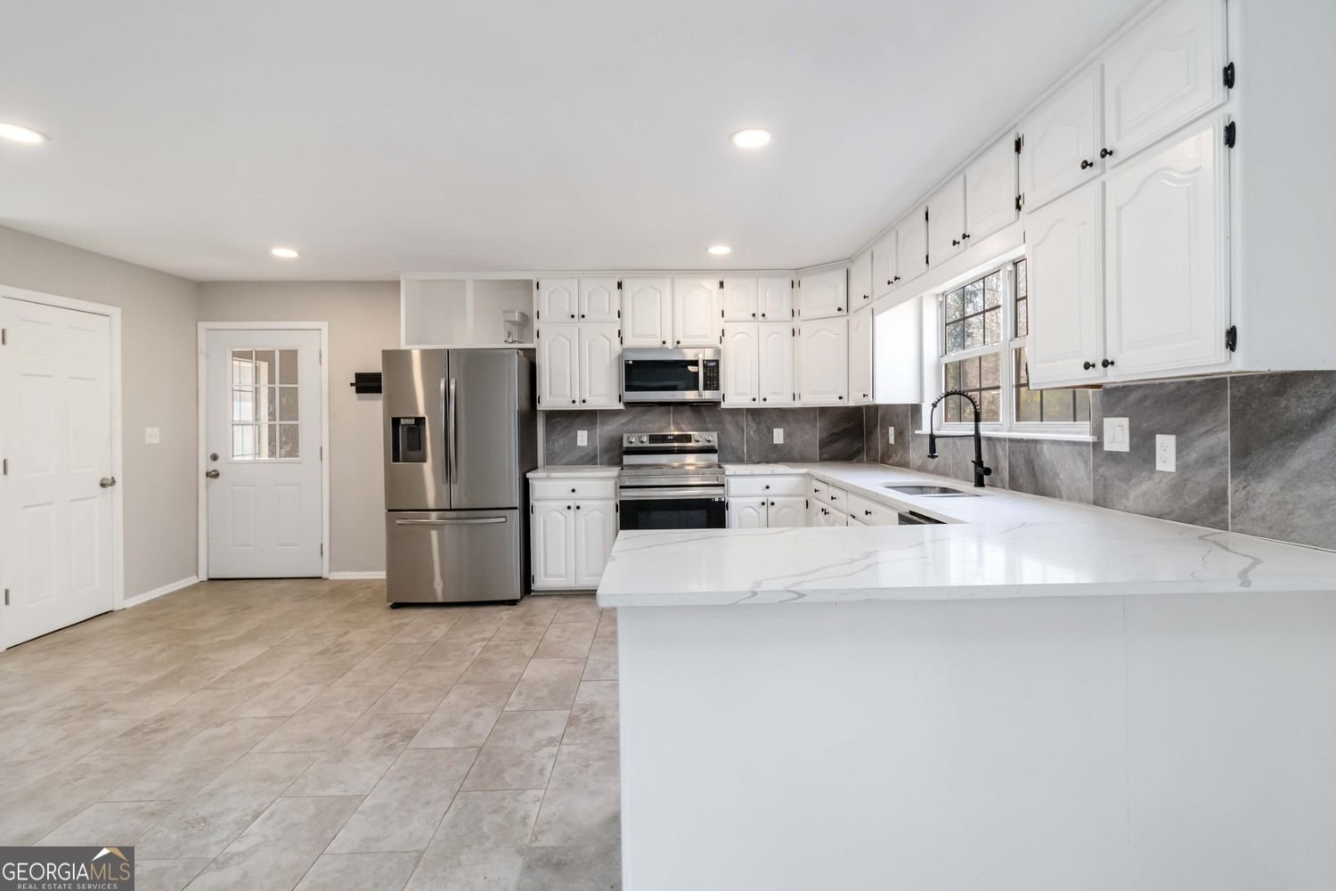2119 Tudor Castle Way Decatur - Photo 13