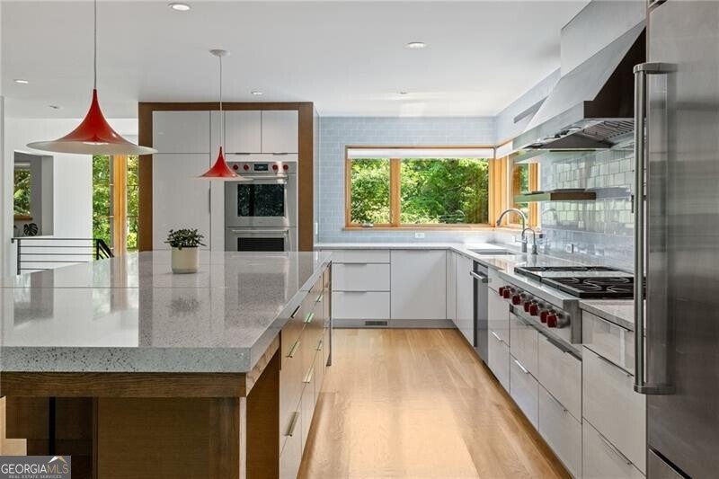 878 Barton Woods Road Atlanta - Photo 15