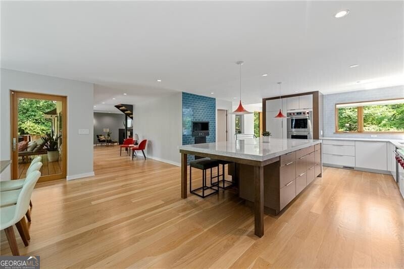 878 Barton Woods Road Atlanta - Photo 17