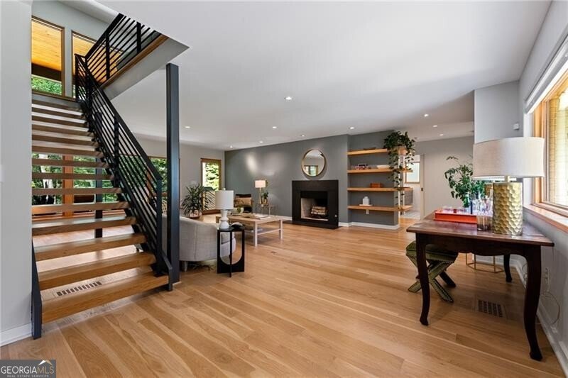 878 Barton Woods Road Atlanta - Photo 6
