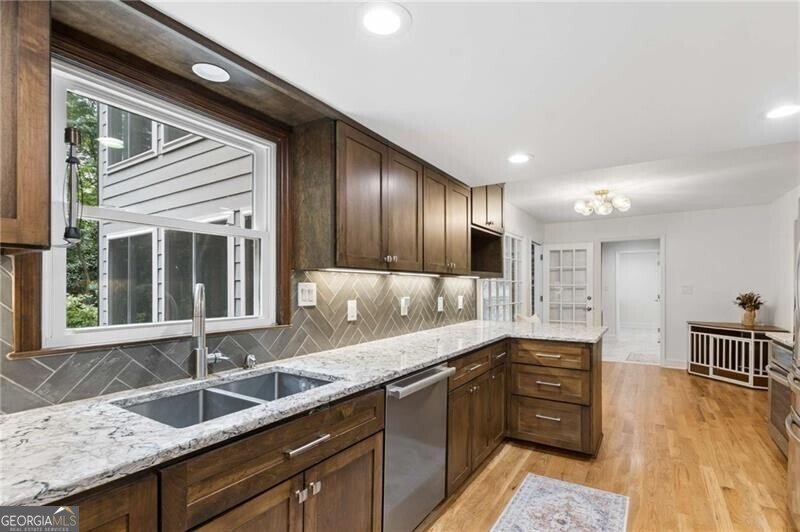 2383 Riverglenn Circle Atlanta - Photo 18