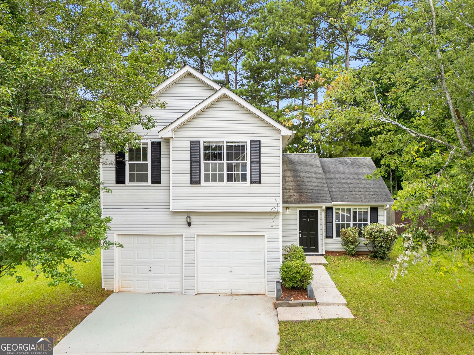 2397 Rambling Way Lithonia - main photo