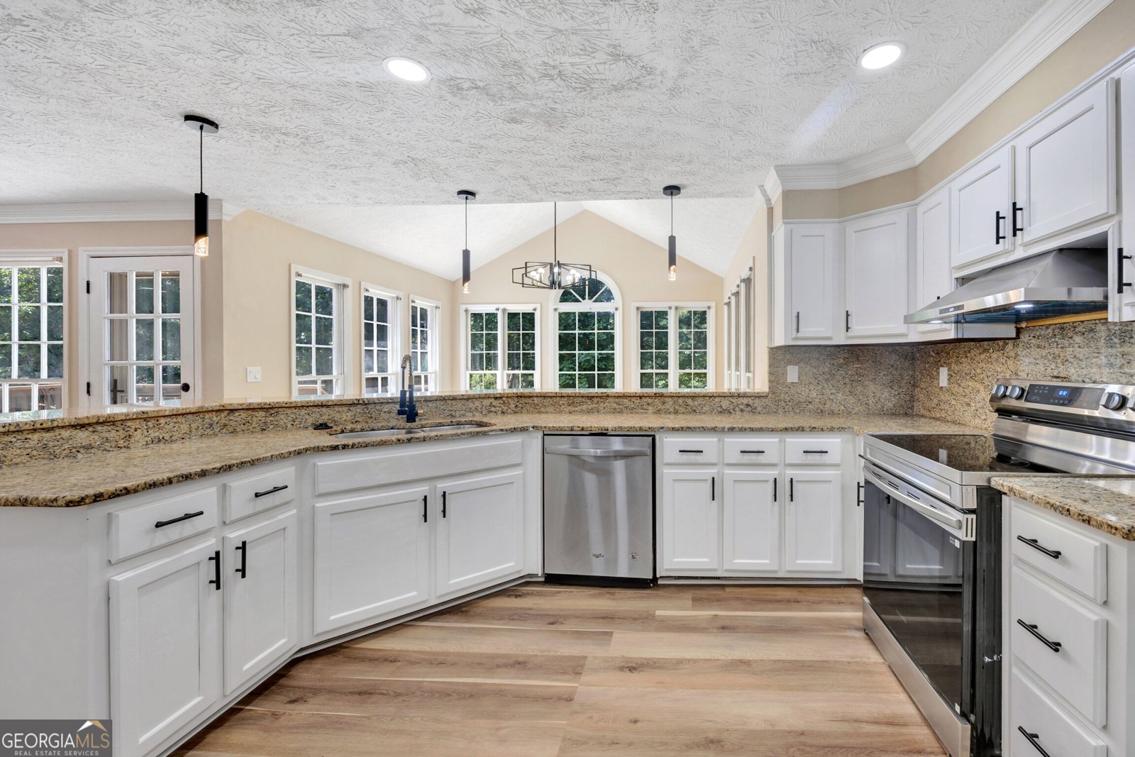 1412 Crooked Tree Circle Stone Mountain - Photo 6