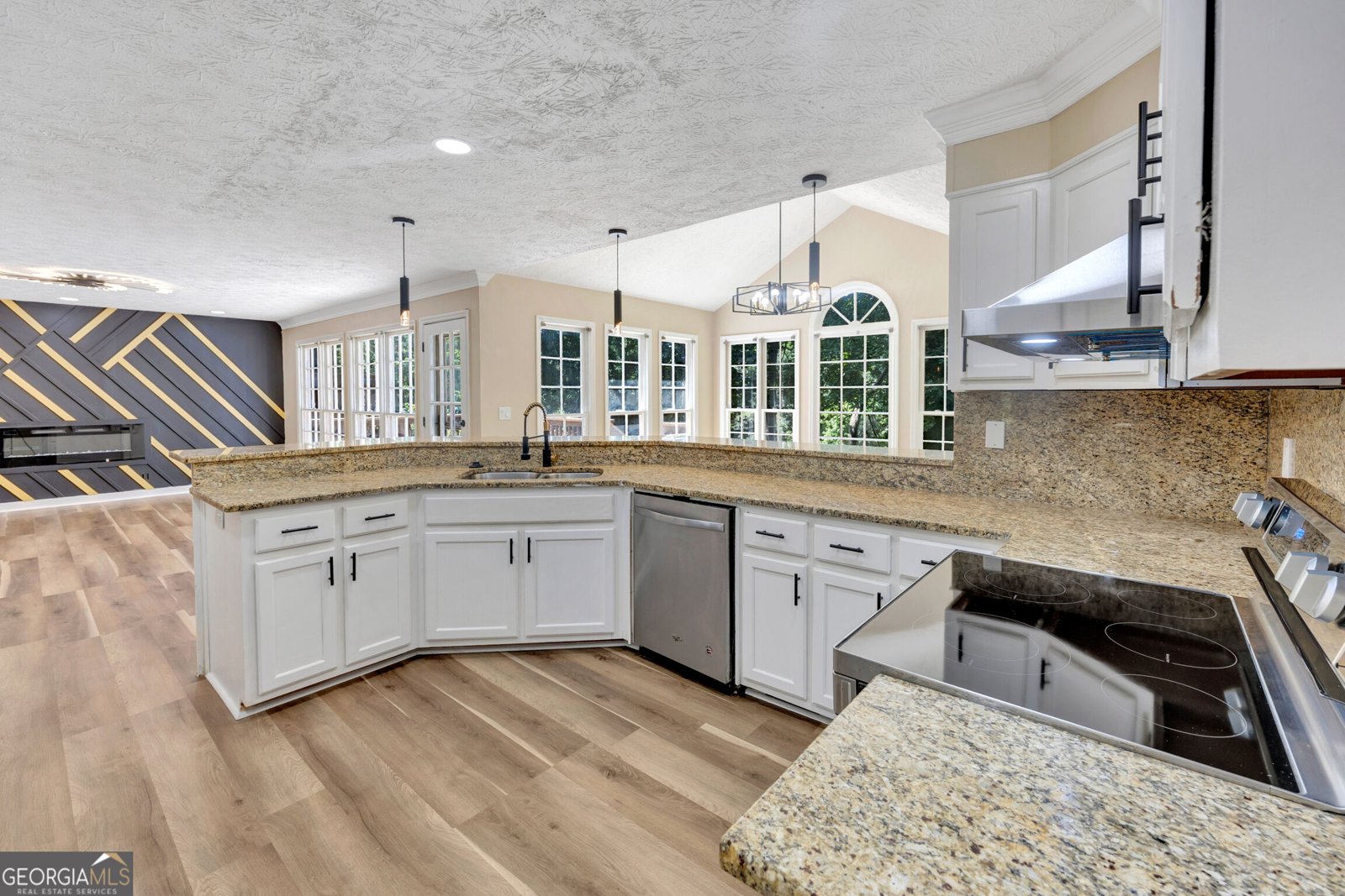 1412 Crooked Tree Circle Stone Mountain - Photo 7