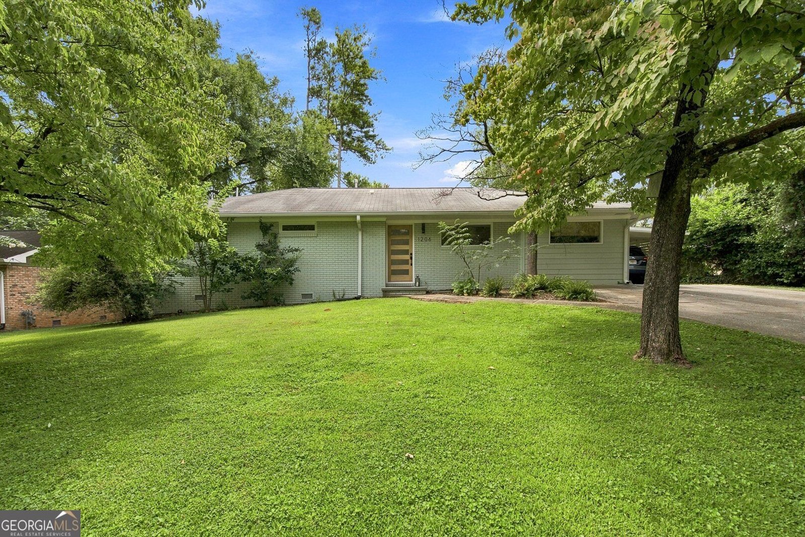 1206 Pinehurst Circle Smyrna - main photo