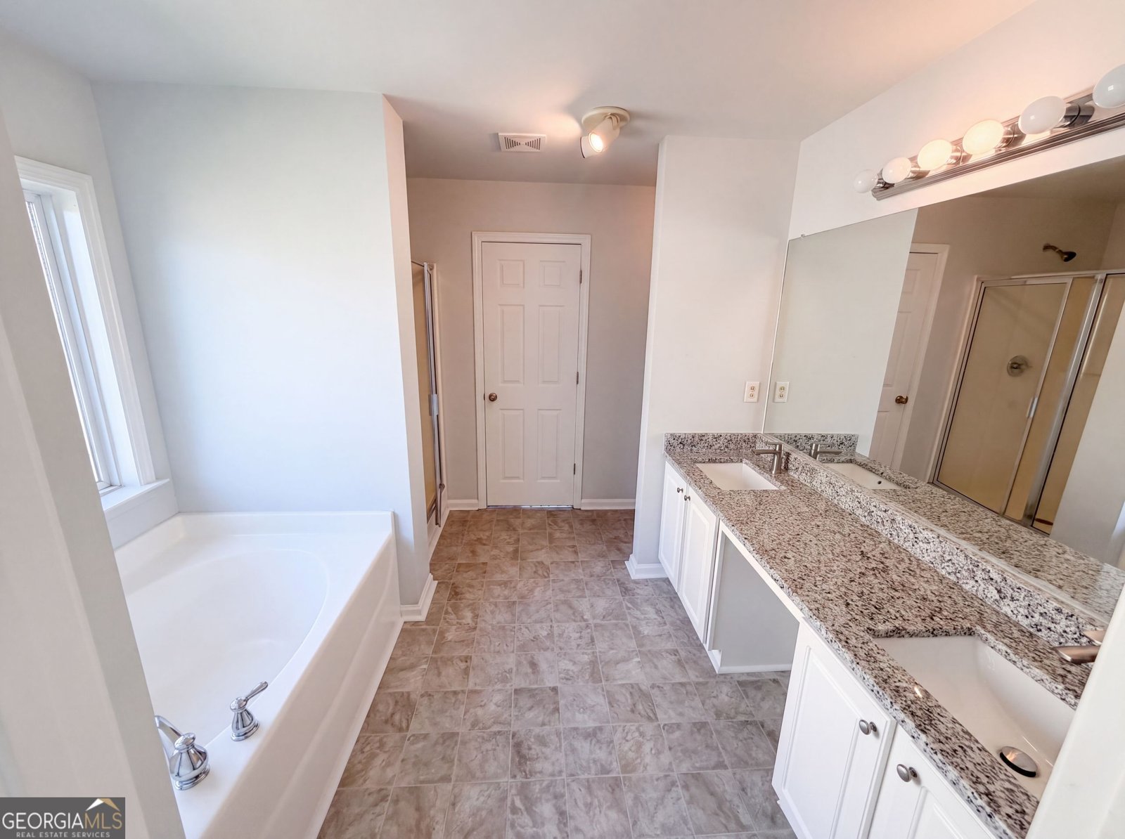 7328 Toccoa Circle Union City - Photo 10