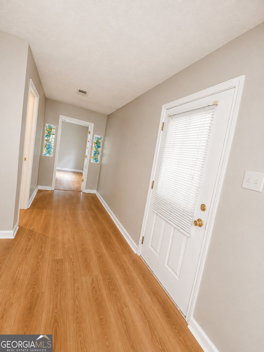 2061 Marshes Glenn Drive Norcross - Photo 14