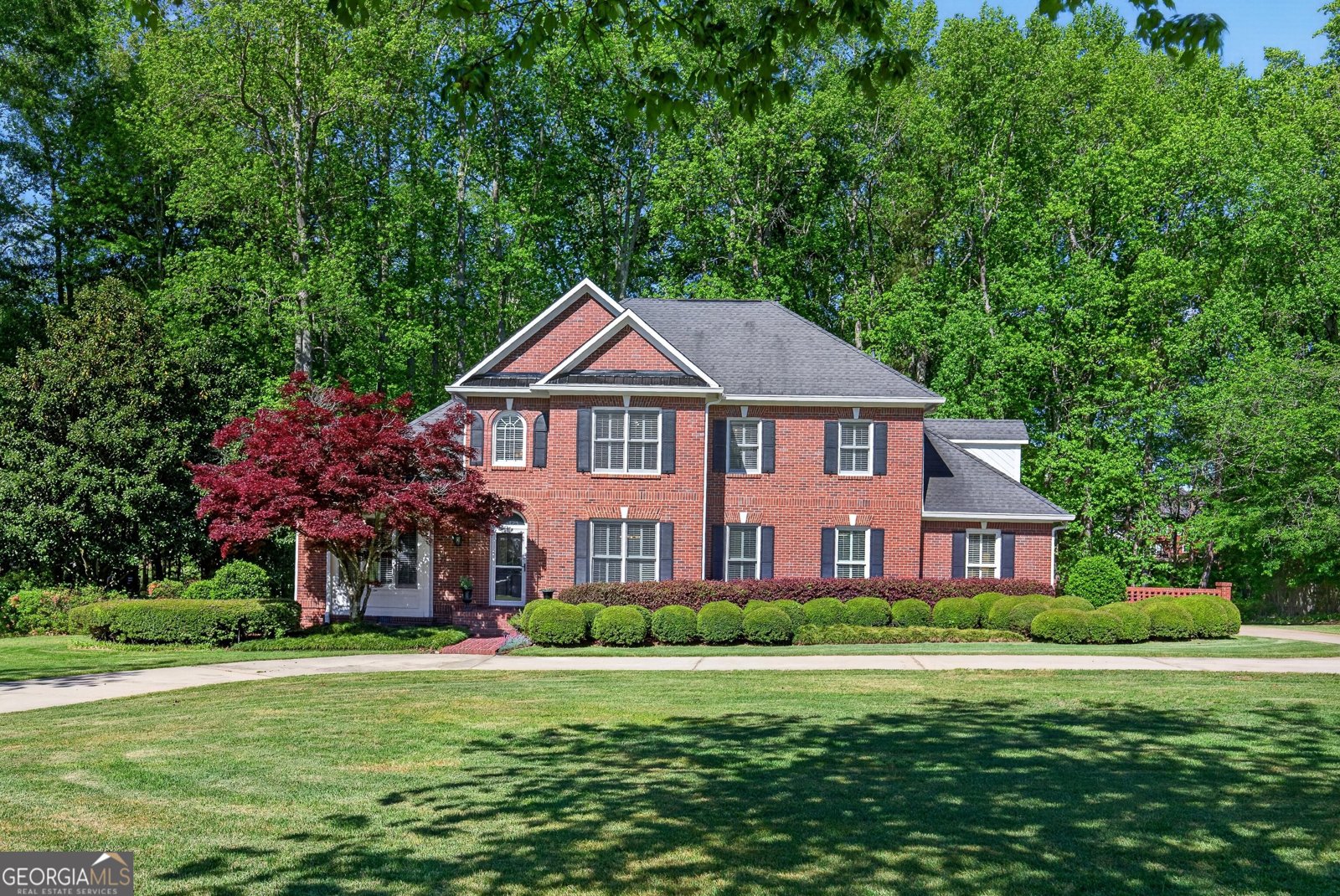290 Youngs Circle Fayetteville - main photo