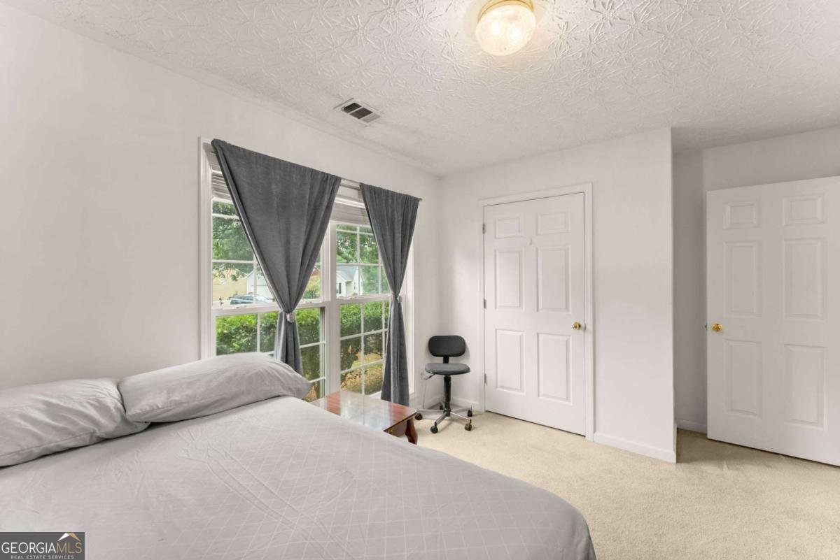 8980 Plantation Bend Trail Gainesville - Photo 12