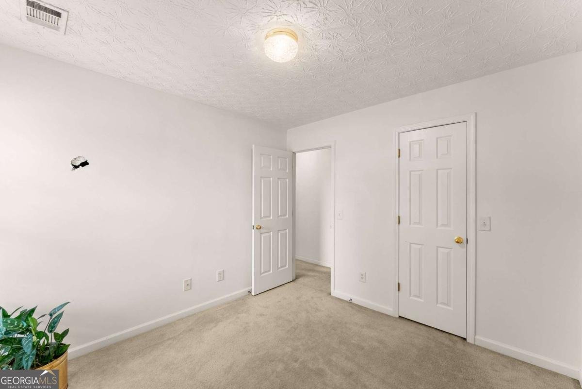 8980 Plantation Bend Trail Gainesville - Photo 9