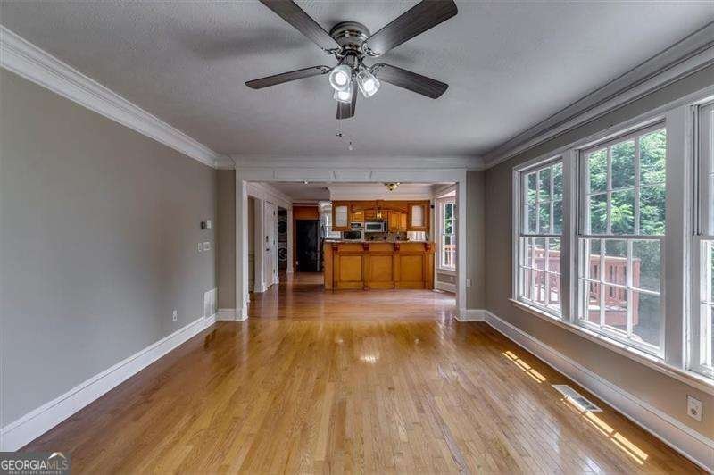 6963 Whispering Oaks Court Stone Mountain - Photo 10