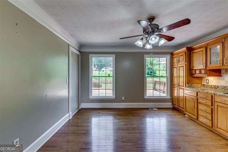 6963 Whispering Oaks Court Stone Mountain - Photo 13