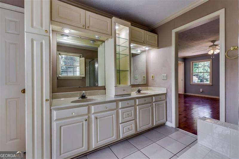 6963 Whispering Oaks Court Stone Mountain - Photo 21