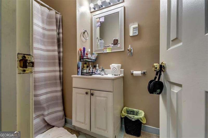 6963 Whispering Oaks Court Stone Mountain - Photo 44