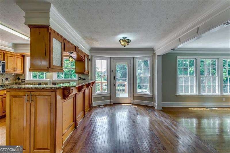 6963 Whispering Oaks Court Stone Mountain - Photo 7