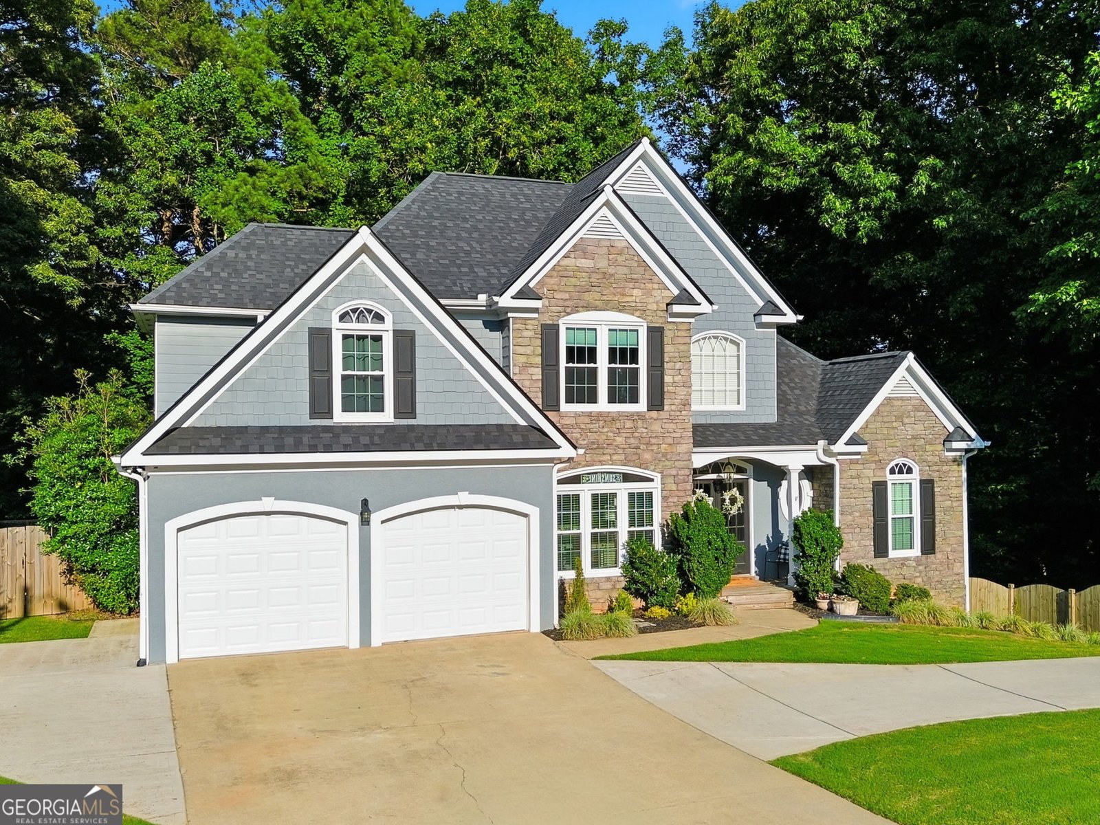 406 Lovinggood Landing Drive Woodstock - main photo