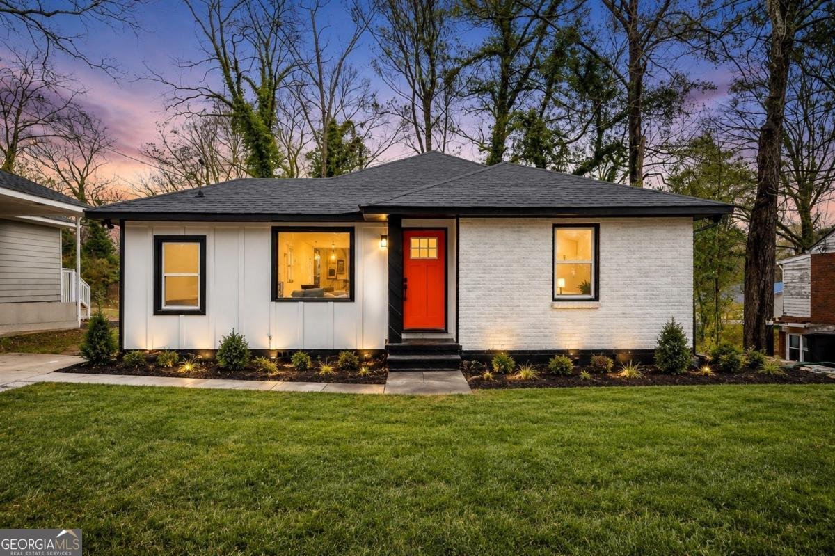 641 Hamilton E Holmes Drive Atlanta - main photo