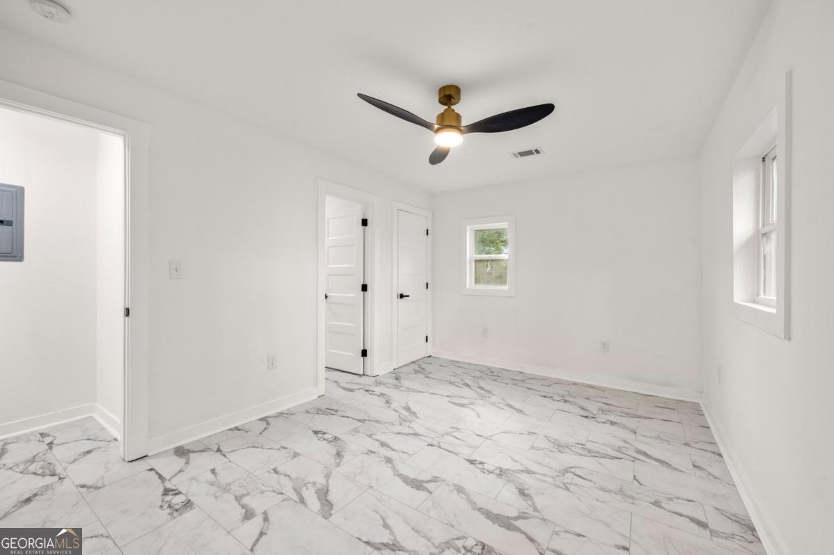 641 Hamilton E Holmes Drive Atlanta - Photo 13