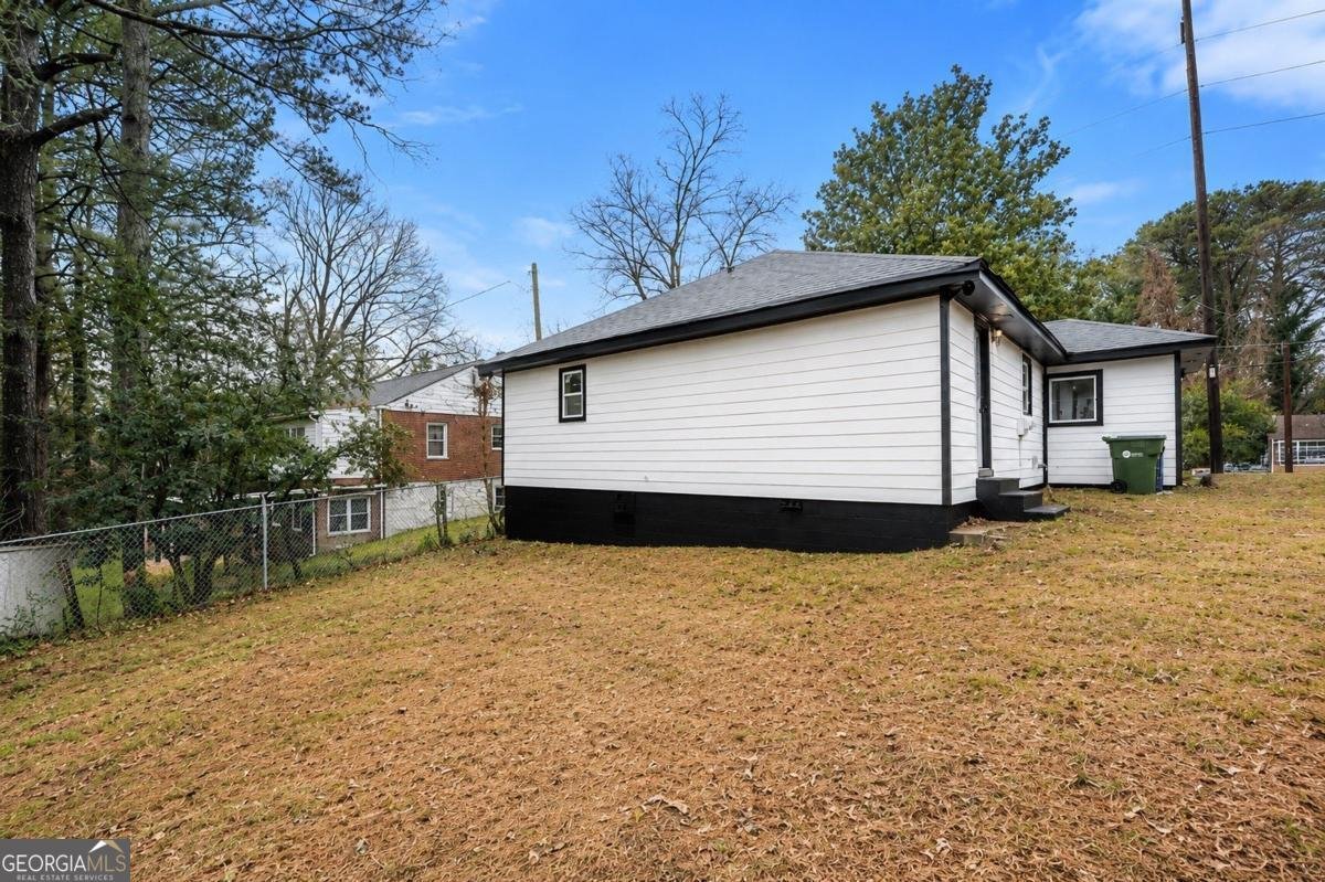 641 Hamilton E Holmes Drive Atlanta - Photo 15