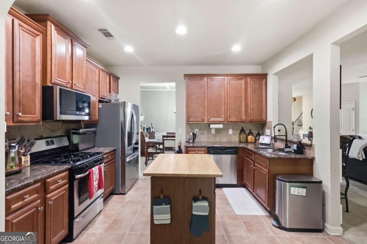 7617 Bowhead Court Fairburn - Photo 9